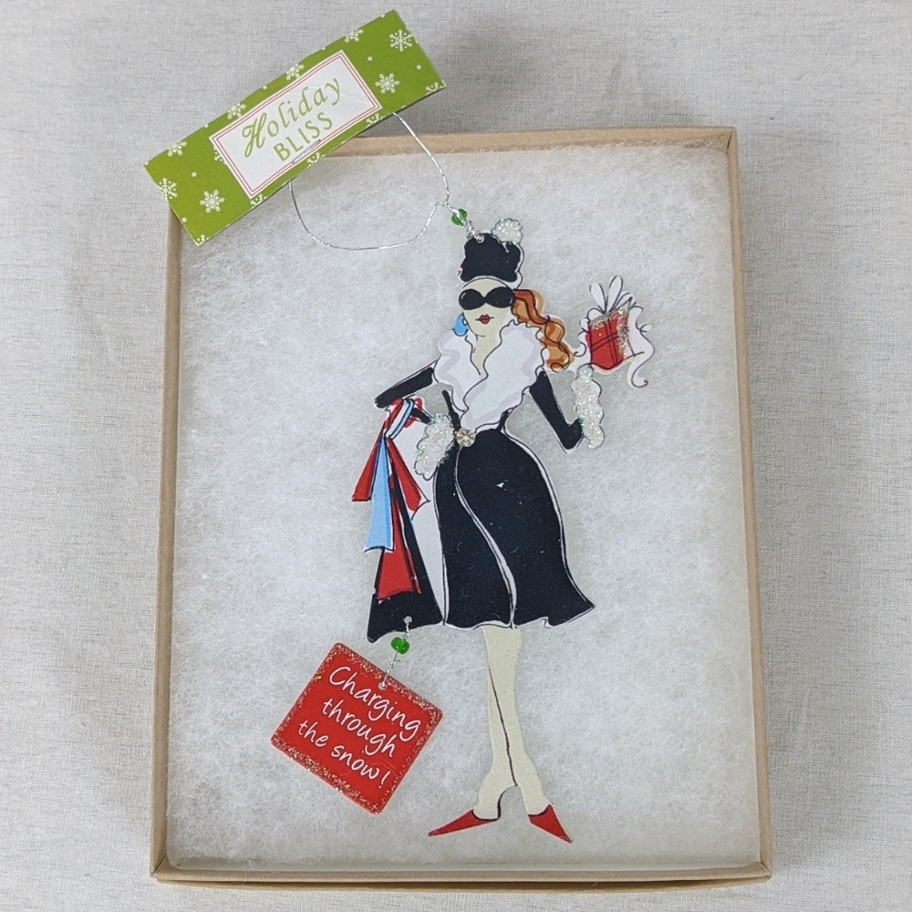 NWT CHARGING THROUGH THE SNOW! SHOPPING ORNAMENT